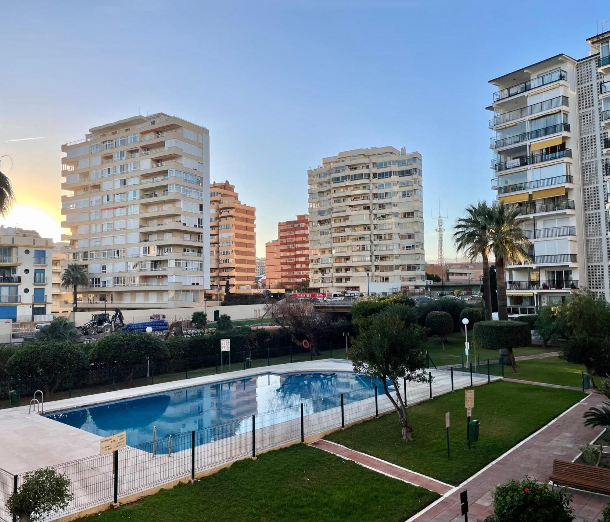 Apartment Lafrenchtouch - Boliches Terraza Frente Al Mar Fuengirola