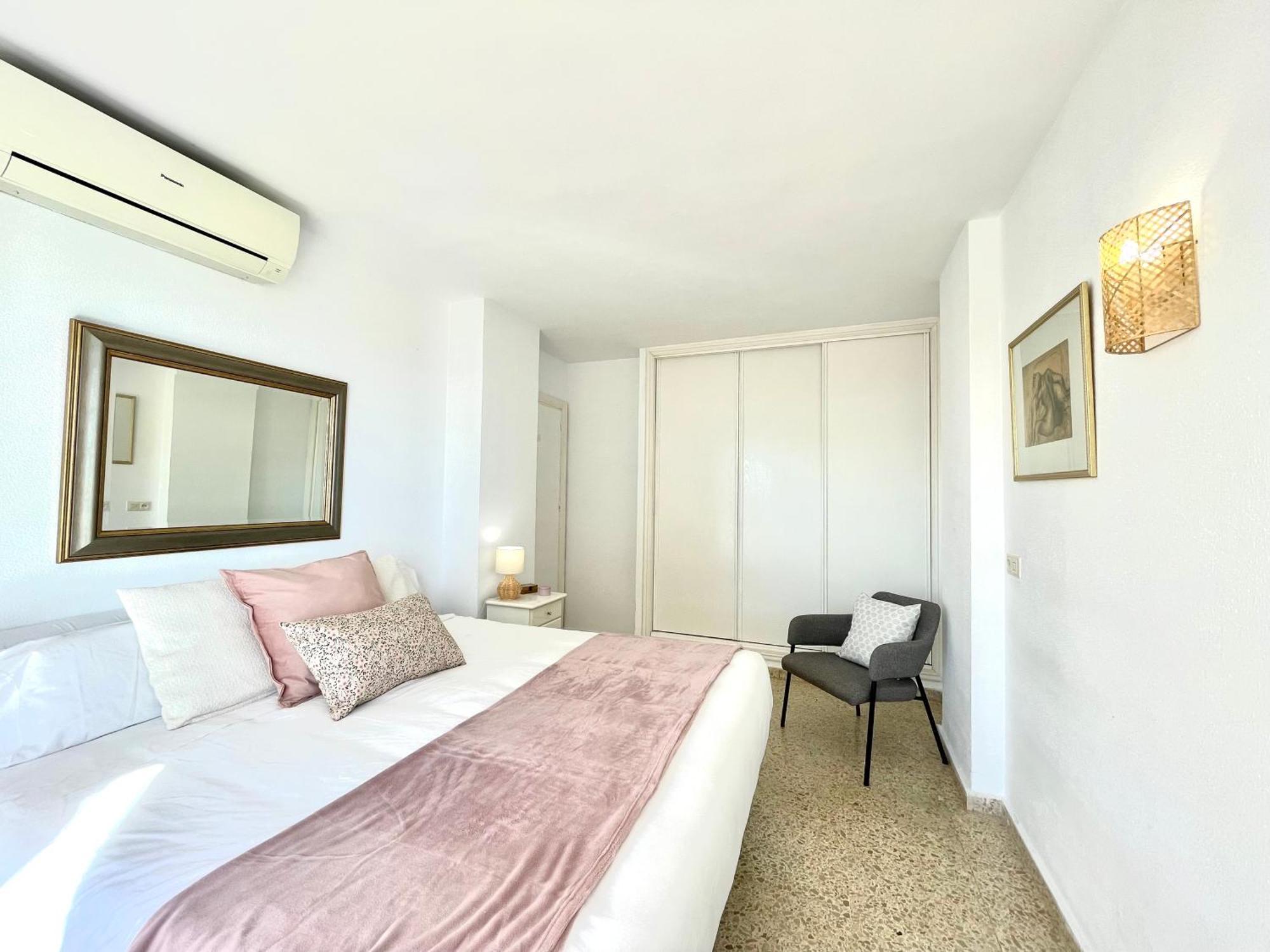 Apartment Lafrenchtouch - Boliches Terraza Frente Al Mar Fuengirola