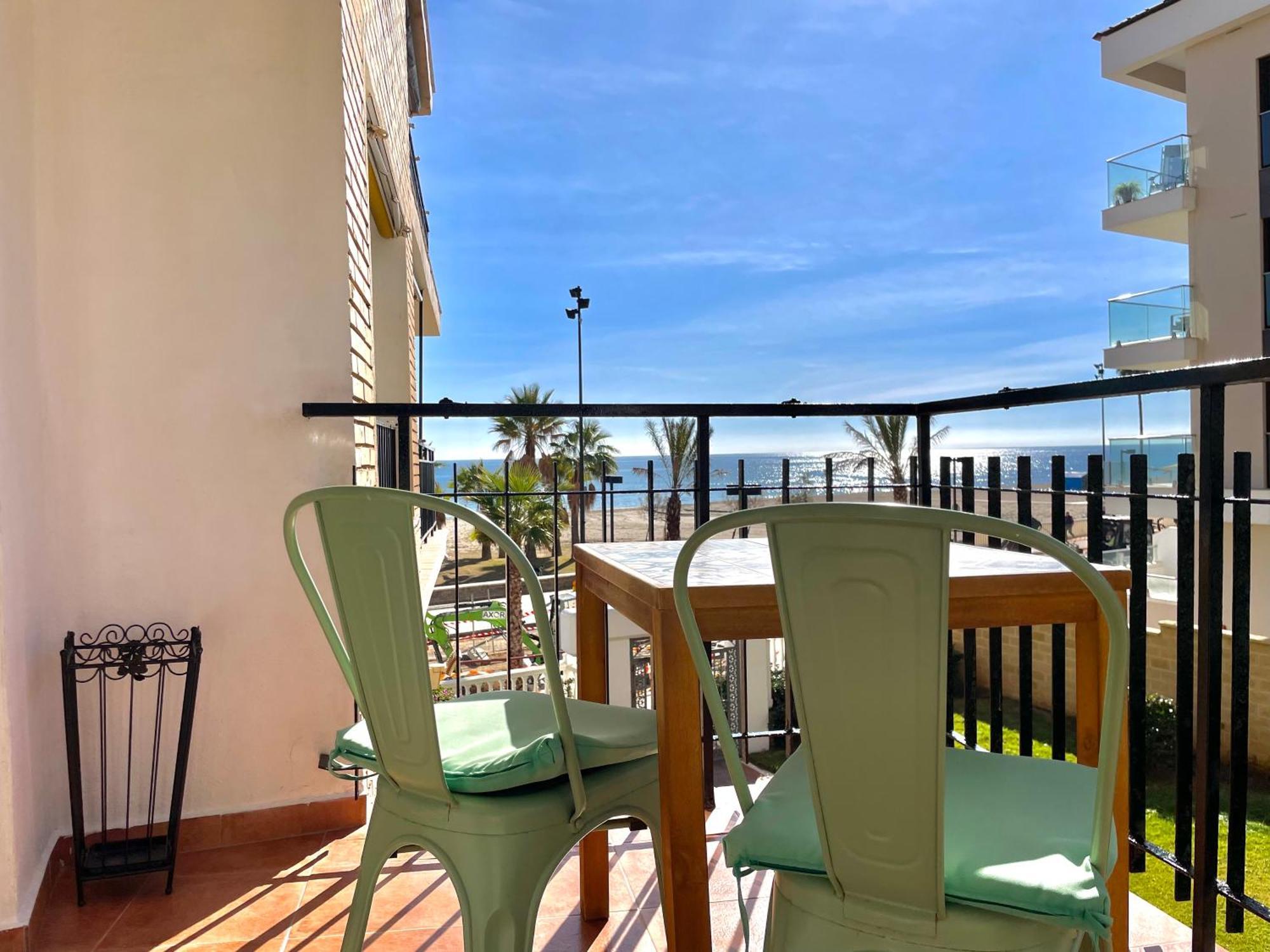 Lafrenchtouch - Boliches Terraza Frente Al Mar