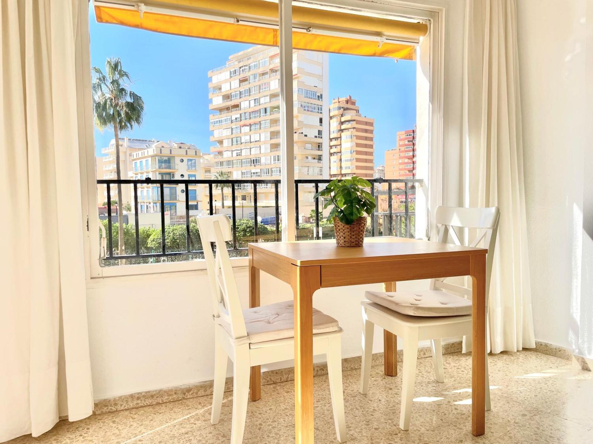 Lafrenchtouch - Boliches Terraza Frente Al Mar Fuengirola